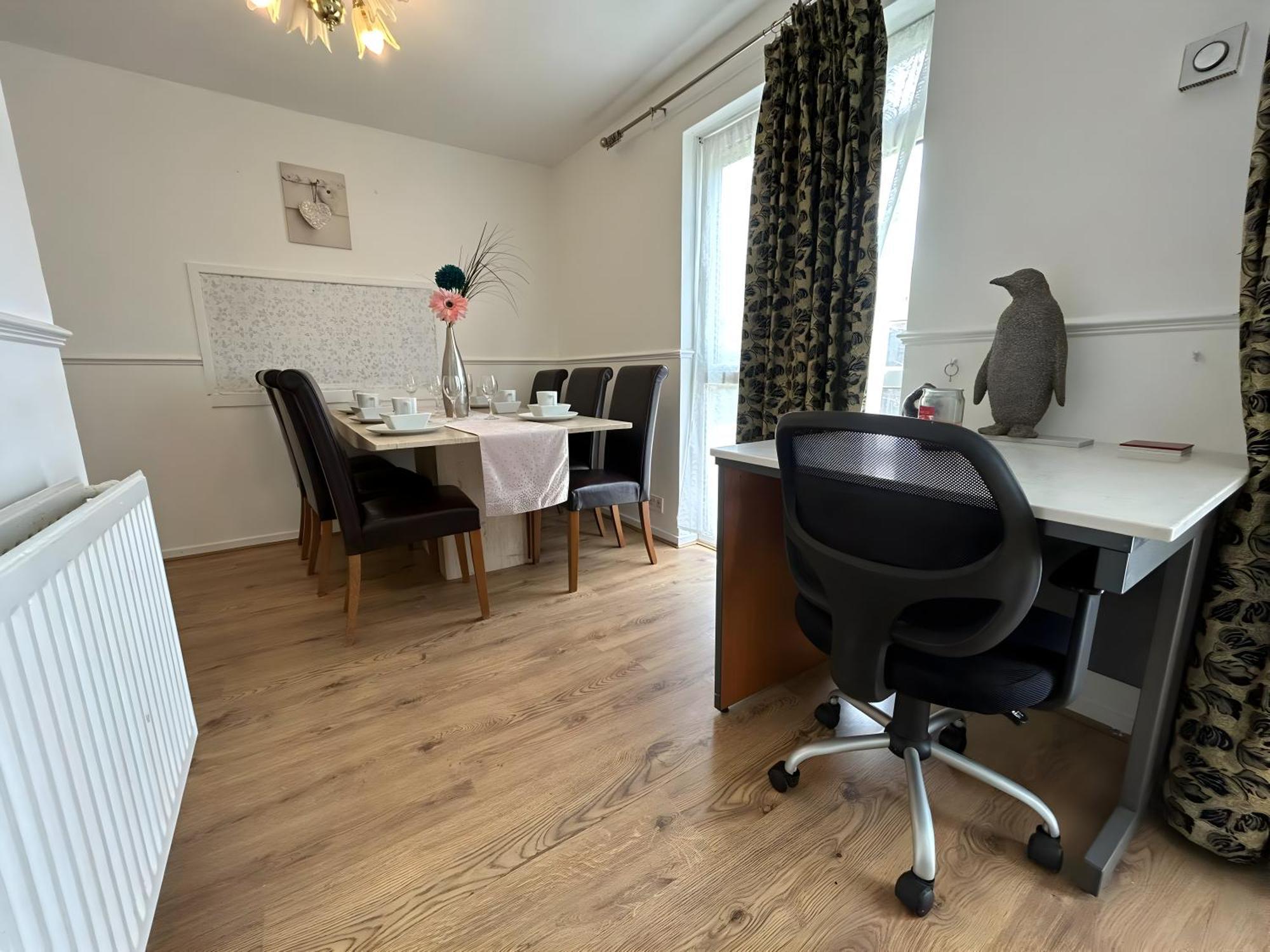 3 Bedroom House By M40 J4 High Wycombe Exterior foto